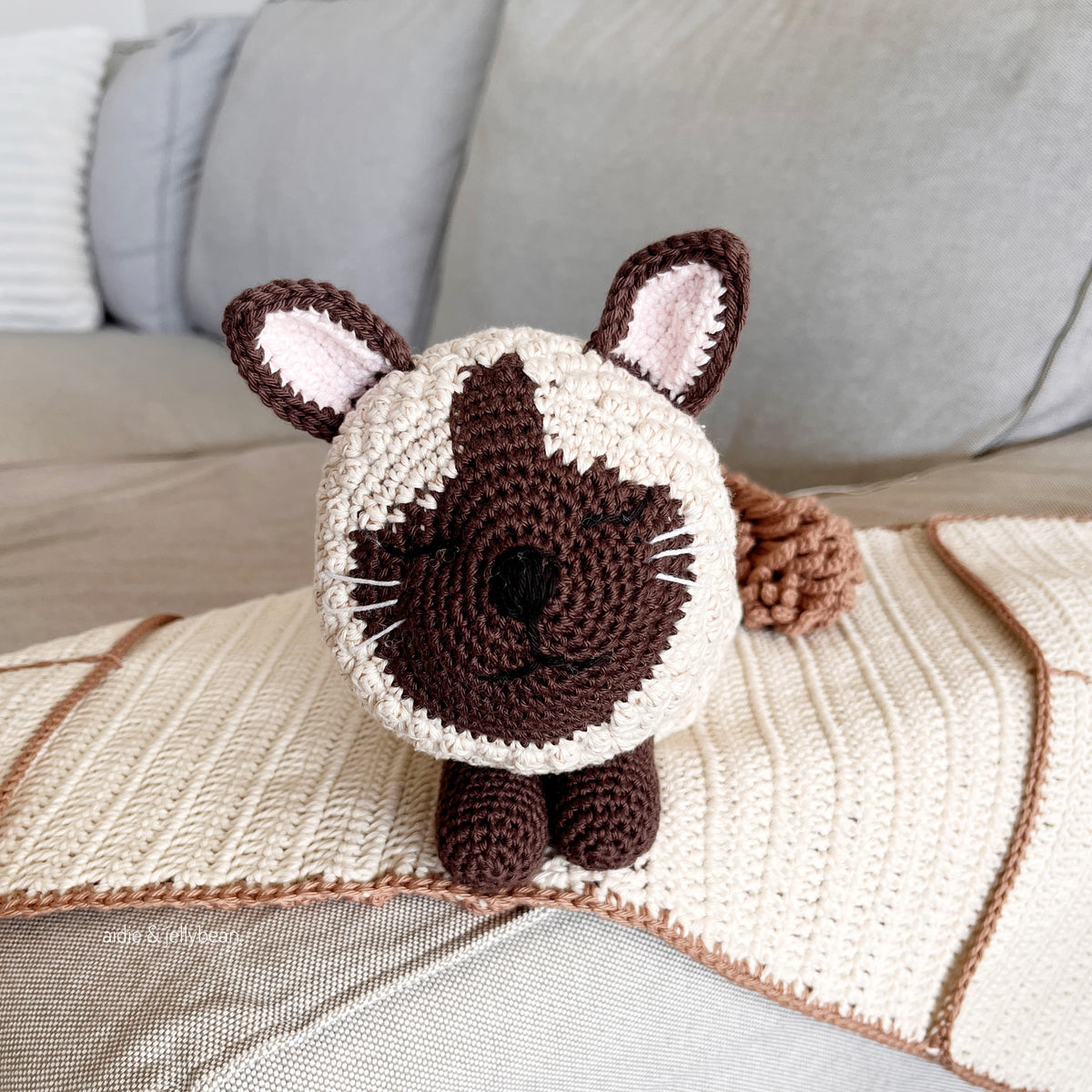 Made to Order SNOOZING CAT Sofa Caddy