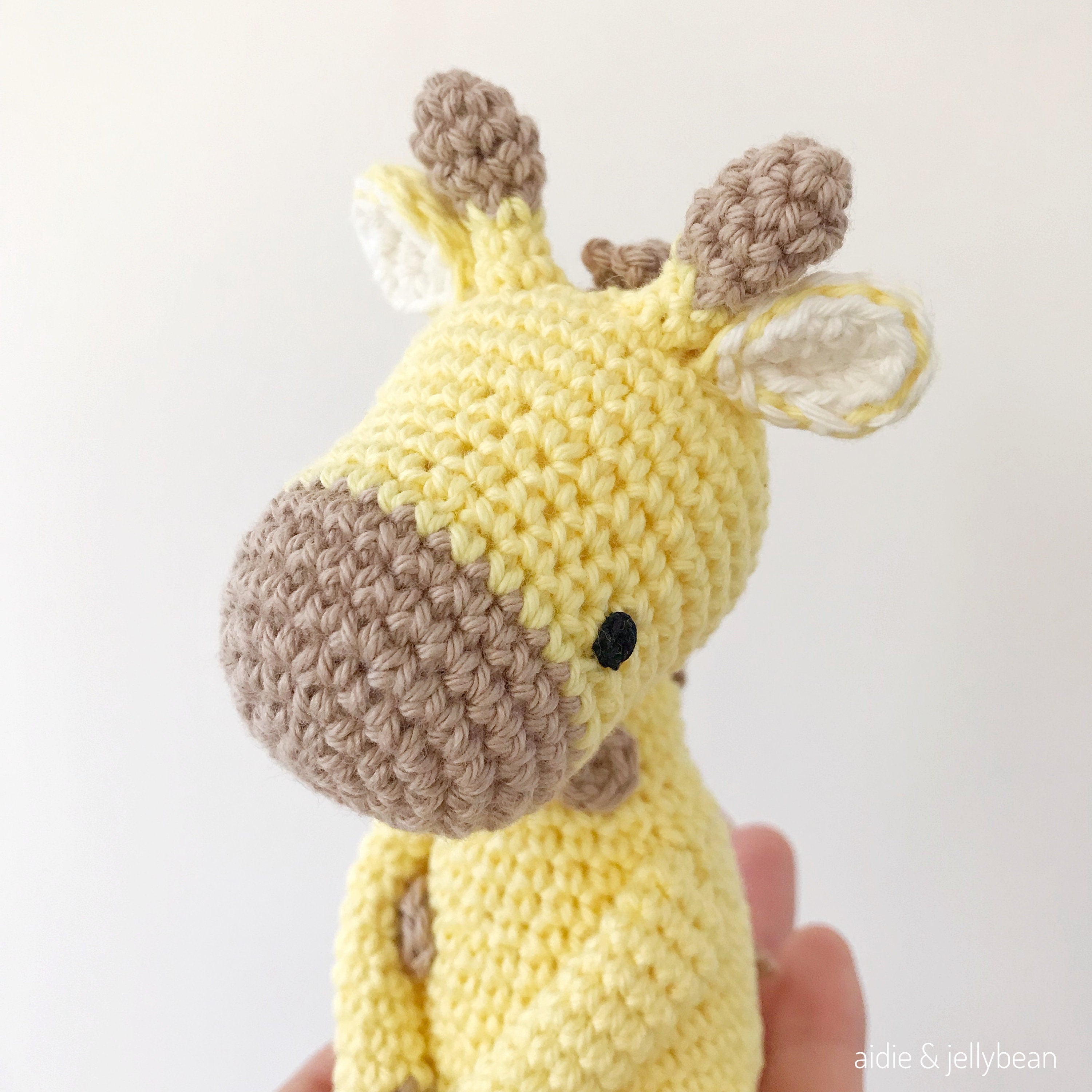 AMIGURUMI PATTERN/ tutorial (English) Amigurumi Giraffe "Little Suzy the Giraffe" pdf - US terminology