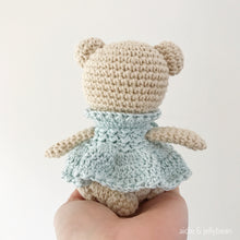 Load image into Gallery viewer, AMIGURUMI PATTERN/ tutorial (English) Amigurumi Teddy Bear "The Little Teddy Bears" pdf - US terminology