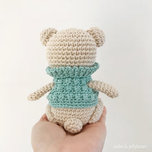 Load image into Gallery viewer, AMIGURUMI PATTERN/ tutorial (English) Amigurumi Teddy Bear "The Little Teddy Bears" pdf - US terminology