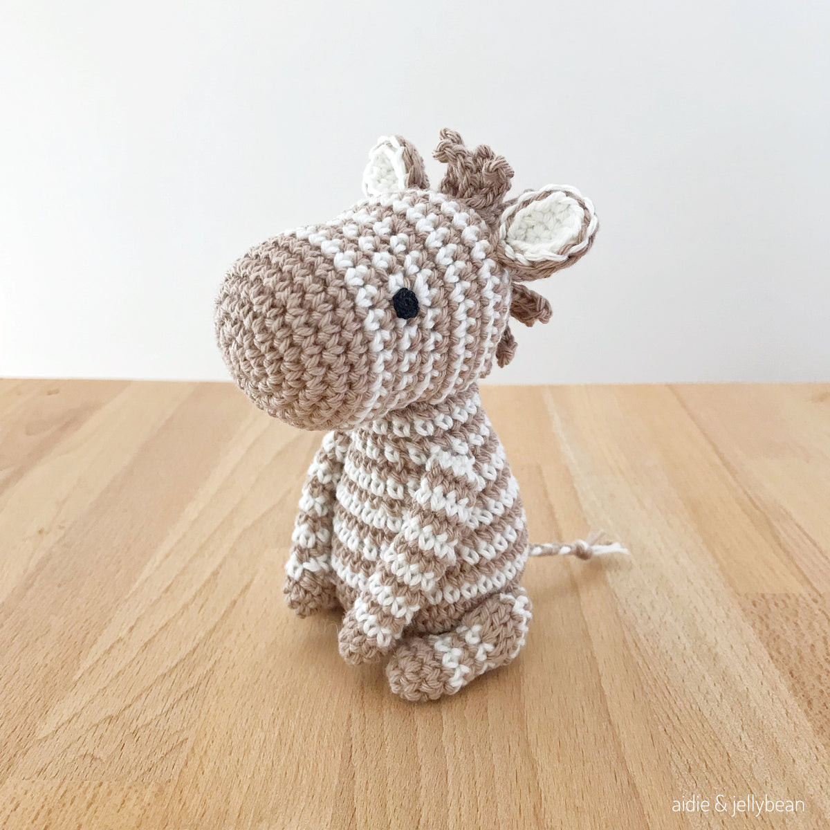 AMIGURUMI PATTERN/ tutorial (English) Amigurumi Zebra "Little Zoe the Zebra" pdf - US terminology