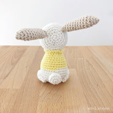 Load image into Gallery viewer, AMIGURUMI PATTERN/ tutorial (English) Amigurumi Bunny - "Poppy the Bunny" pdf - US terminology
