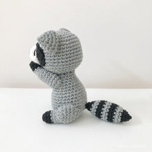 Load image into Gallery viewer, AMIGURUMI PATTERN/ tutorial (English) Amigurumi Raccoon - "Rocco the Little Raccoon" pdf - US terminology