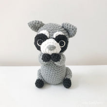 Load image into Gallery viewer, AMIGURUMI PATTERN/ tutorial (English) Amigurumi Raccoon - "Rocco the Little Raccoon" pdf - US terminology