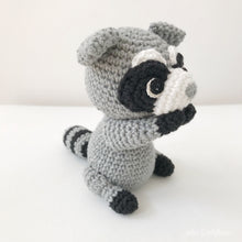 Load image into Gallery viewer, AMIGURUMI PATTERN/ tutorial (English) Amigurumi Raccoon - "Rocco the Little Raccoon" pdf - US terminology