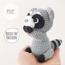Load image into Gallery viewer, AMIGURUMI PATTERN/ tutorial (English) Amigurumi Raccoon - "Rocco the Little Raccoon" pdf - US terminology