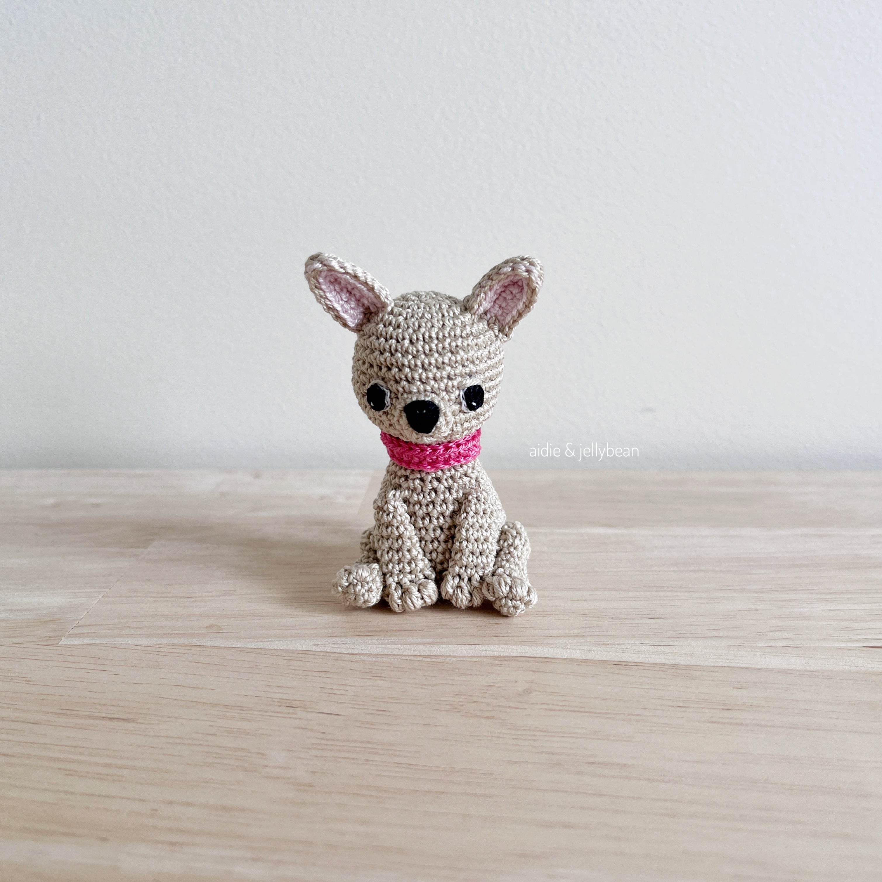 Made to Order TINY CHIHUAHUA crochet amigurumi