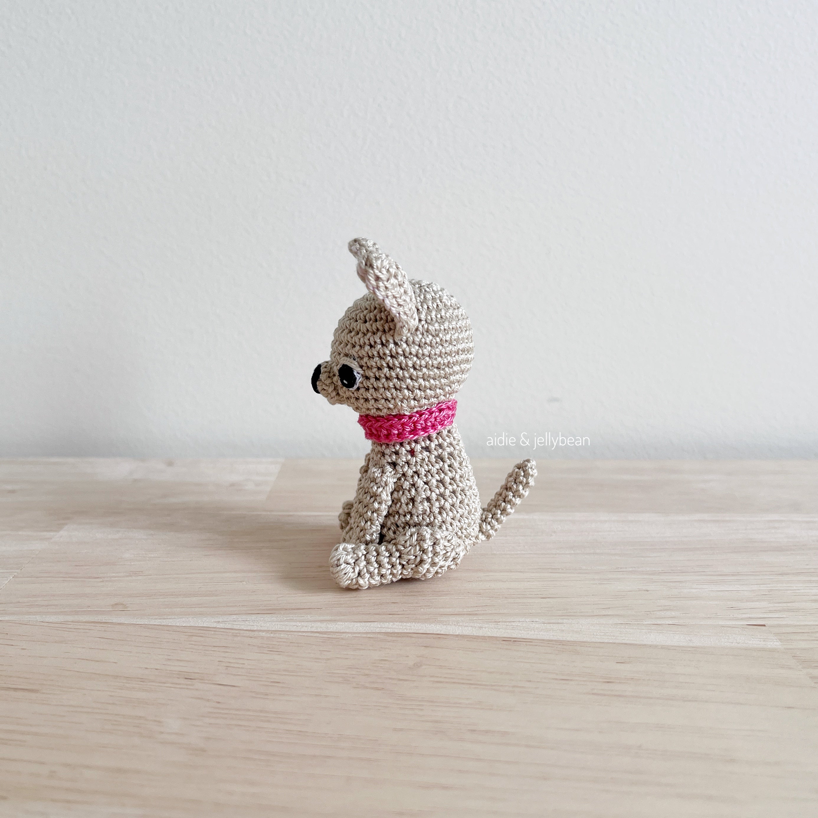 Made to Order TINY CHIHUAHUA crochet amigurumi