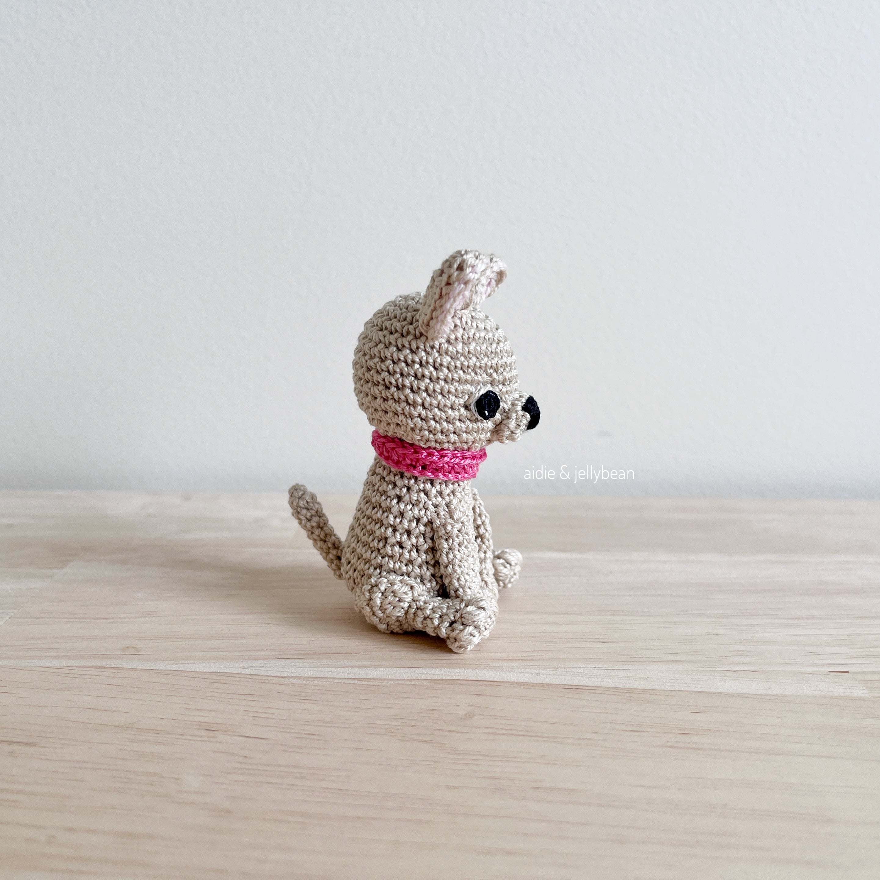 Made to Order TINY CHIHUAHUA crochet amigurumi