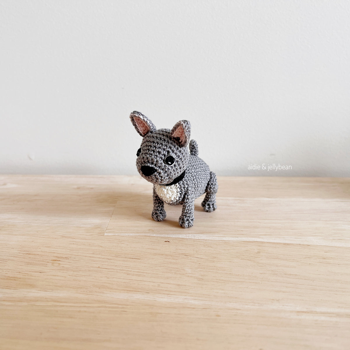 Made to Order TINY FRENCH BULLDOG crochet amigurumi