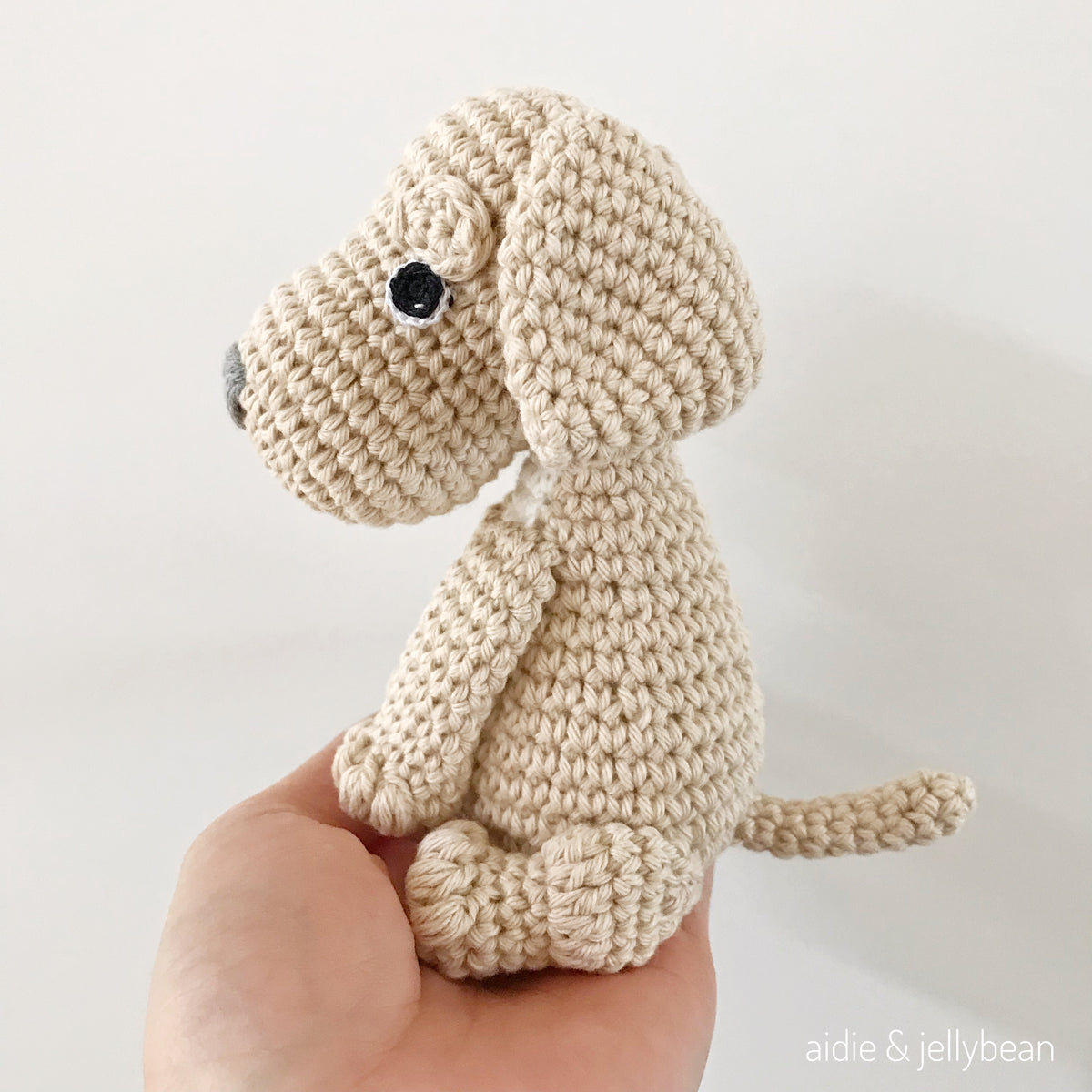 Made to Order GOLDEN RETRIEVER crochet amigurumi