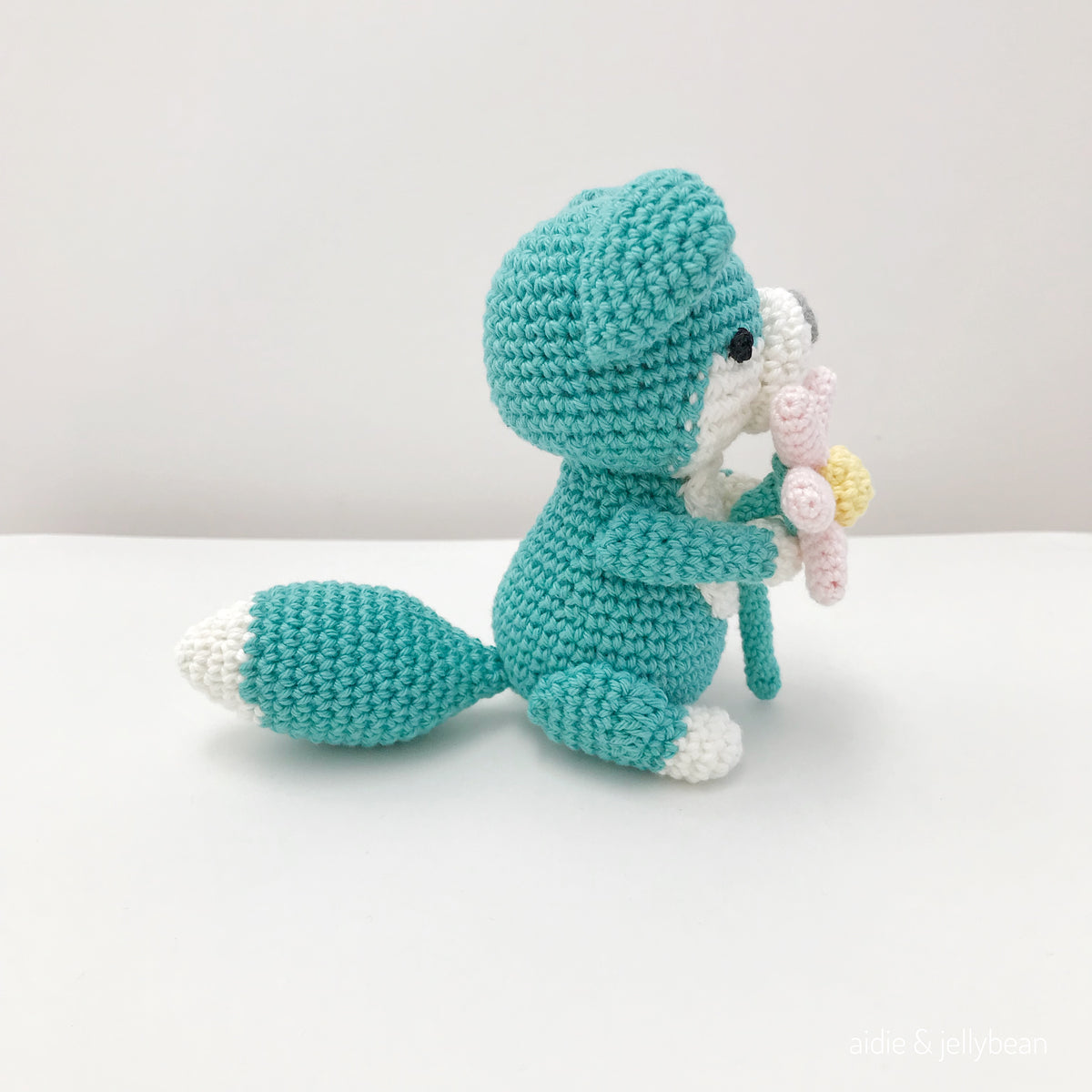 AMIGURUMI PATTERN/ tutorial (English) Amigurumi Fox - "Joi the Little Fox" pdf - US terminology