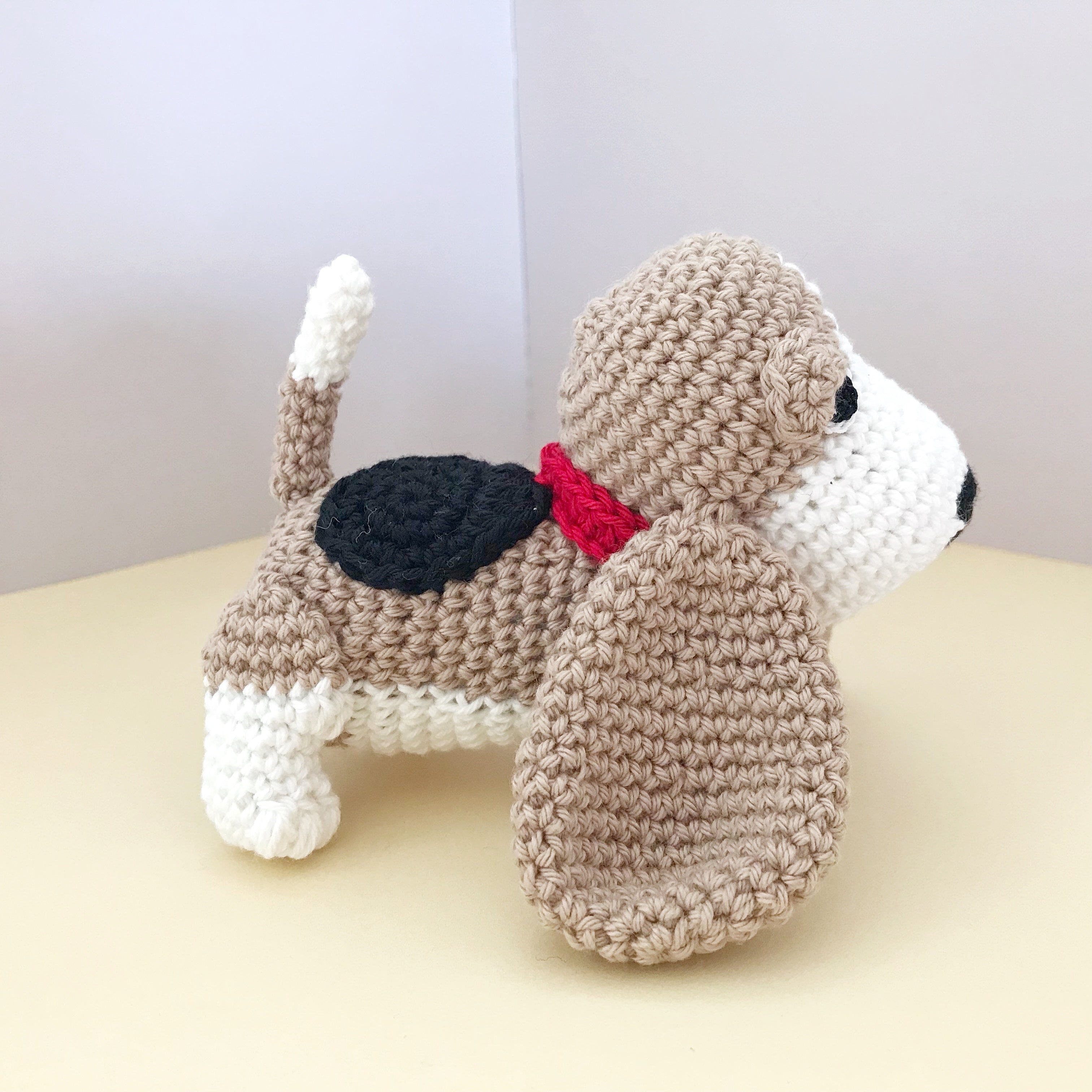 AMIGURUMI PATTERN/ tutorial (English / Español) Amigurumi Basset Hound Dog - "Sadie the Basset Hound Puppy"