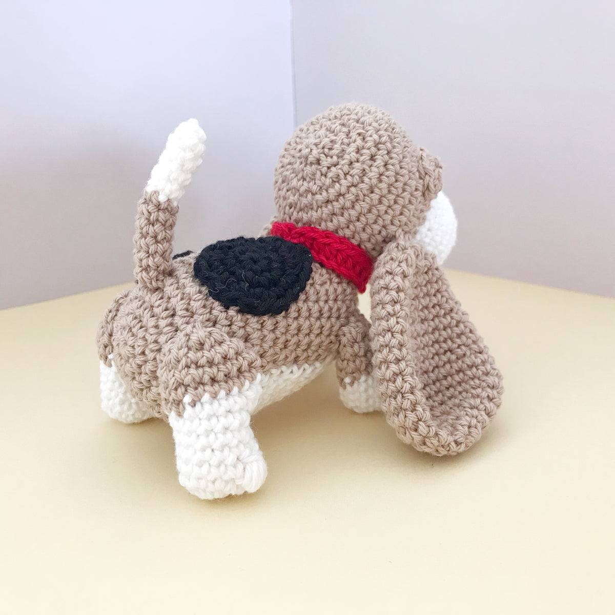 AMIGURUMI PATTERN/ tutorial (English / Español) Amigurumi Basset Hound Dog - "Sadie the Basset Hound Puppy"