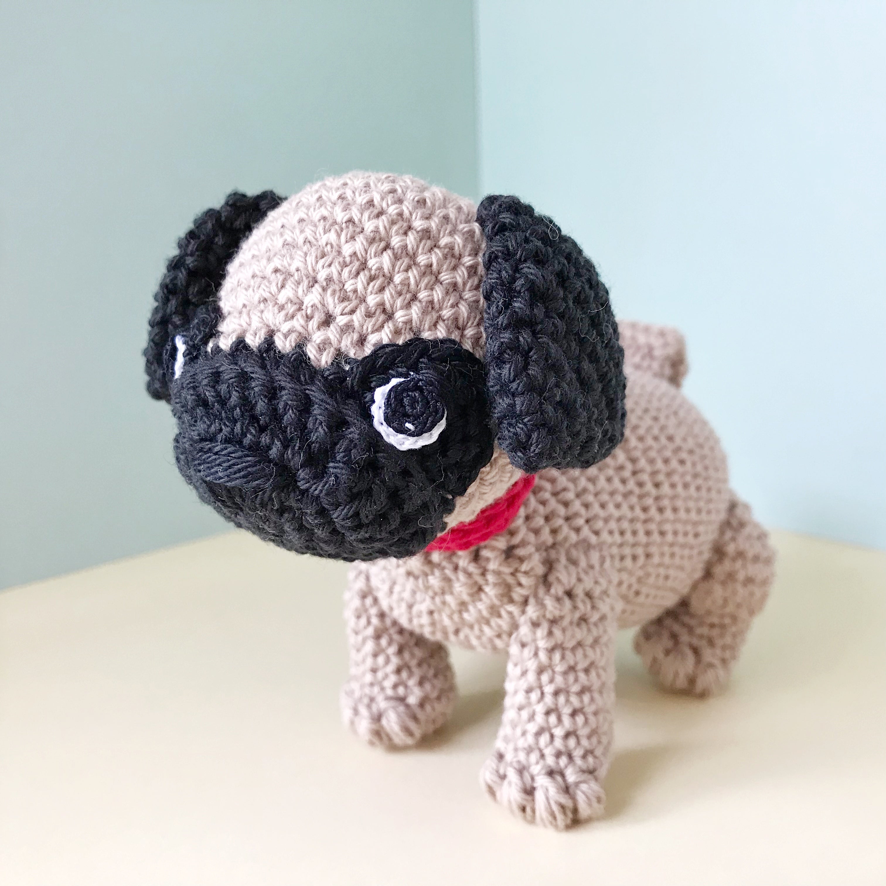 AMIGURUMI PATTERN/ tutorial (English / Español) Amigurumi Pug Dog - "Oscar the Pug Puppy"