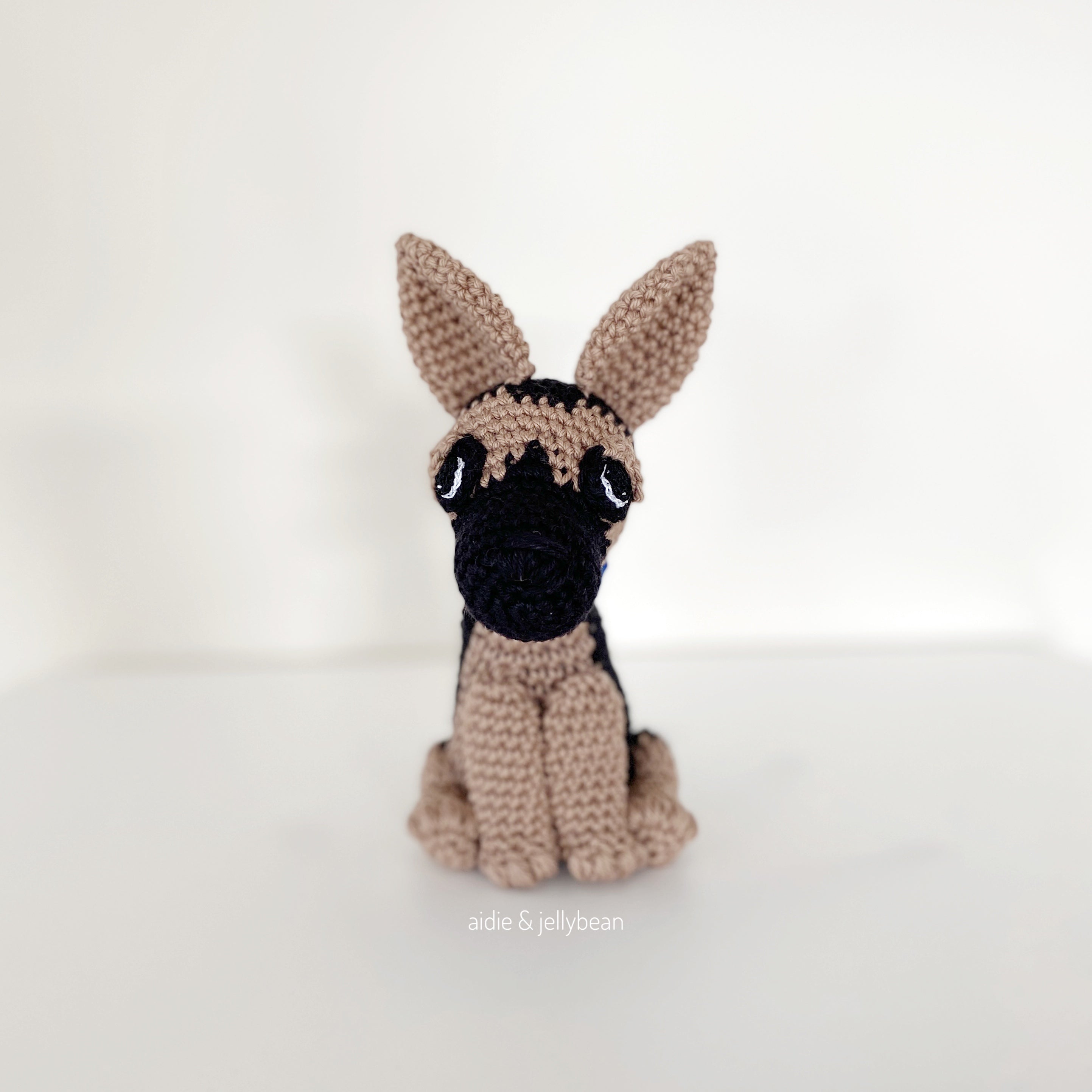 AMIGURUMI PATTERN/ tutorial (English) Amigurumi German Shepherd  - "Zeus the German Shepherd" pdf - US terminology