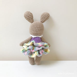 AMIGURUMI PATTERN/ tutorial (English) Amigurumi Bunny - "Lily the Bunny" pdf - US terminology