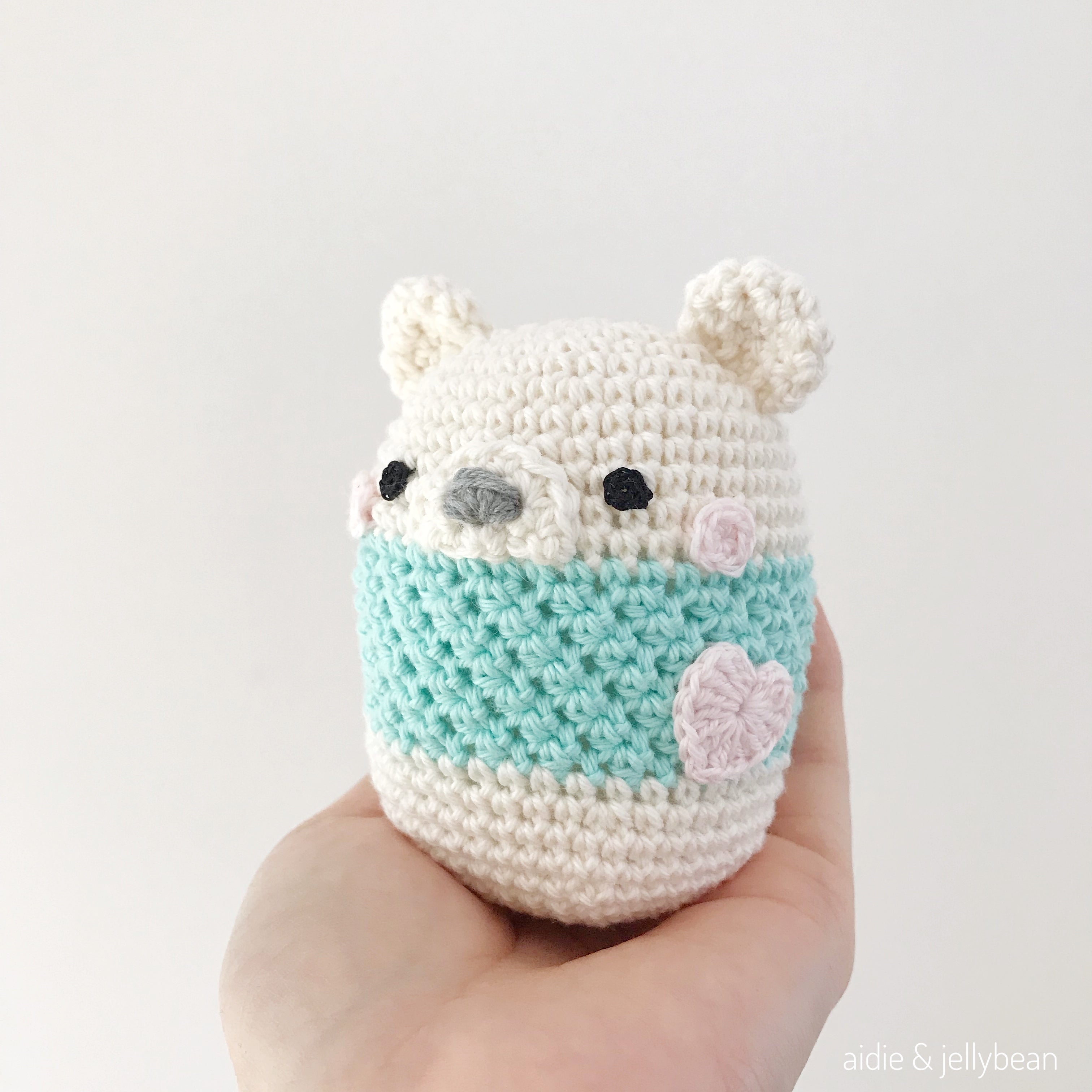 AMIGURUMI PATTERN/ tutorial (English) Amigurumi Polar Bear "Egg Shaped Animals - Polar Bear Rattle" pdf - US terminology