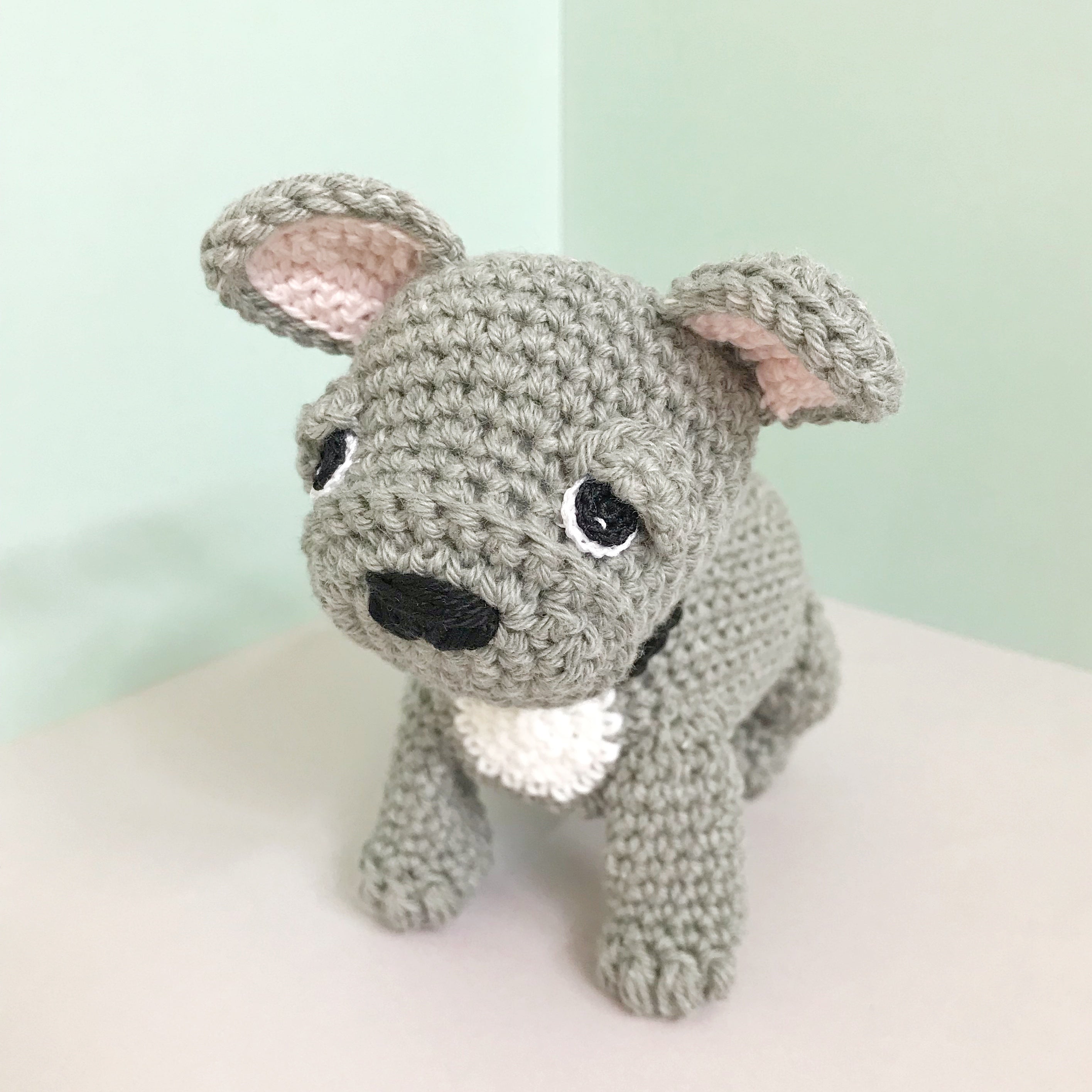 AMIGURUMI PATTERN/ tutorial (English / Español) Amigurumi French Bulldog - "Louie the French Bulldog Puppy"