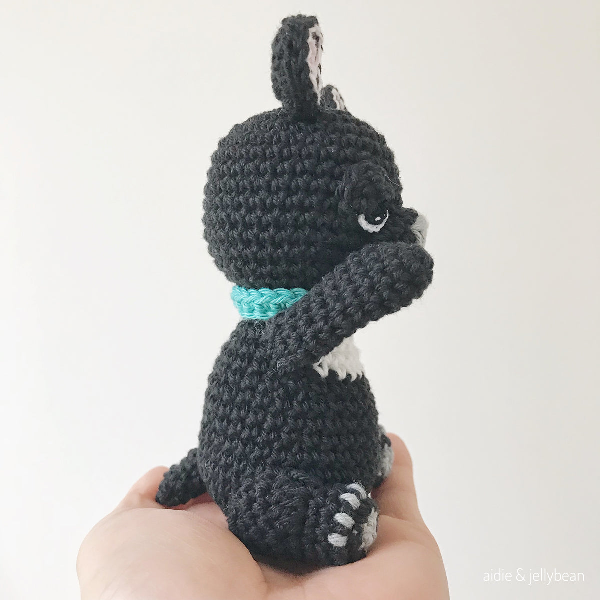 AMIGURUMI PATTERN/ tutorial (English) Amigurumi French Bulldog - "Frankie the French Bulldog Puppy" pdf - US terminology