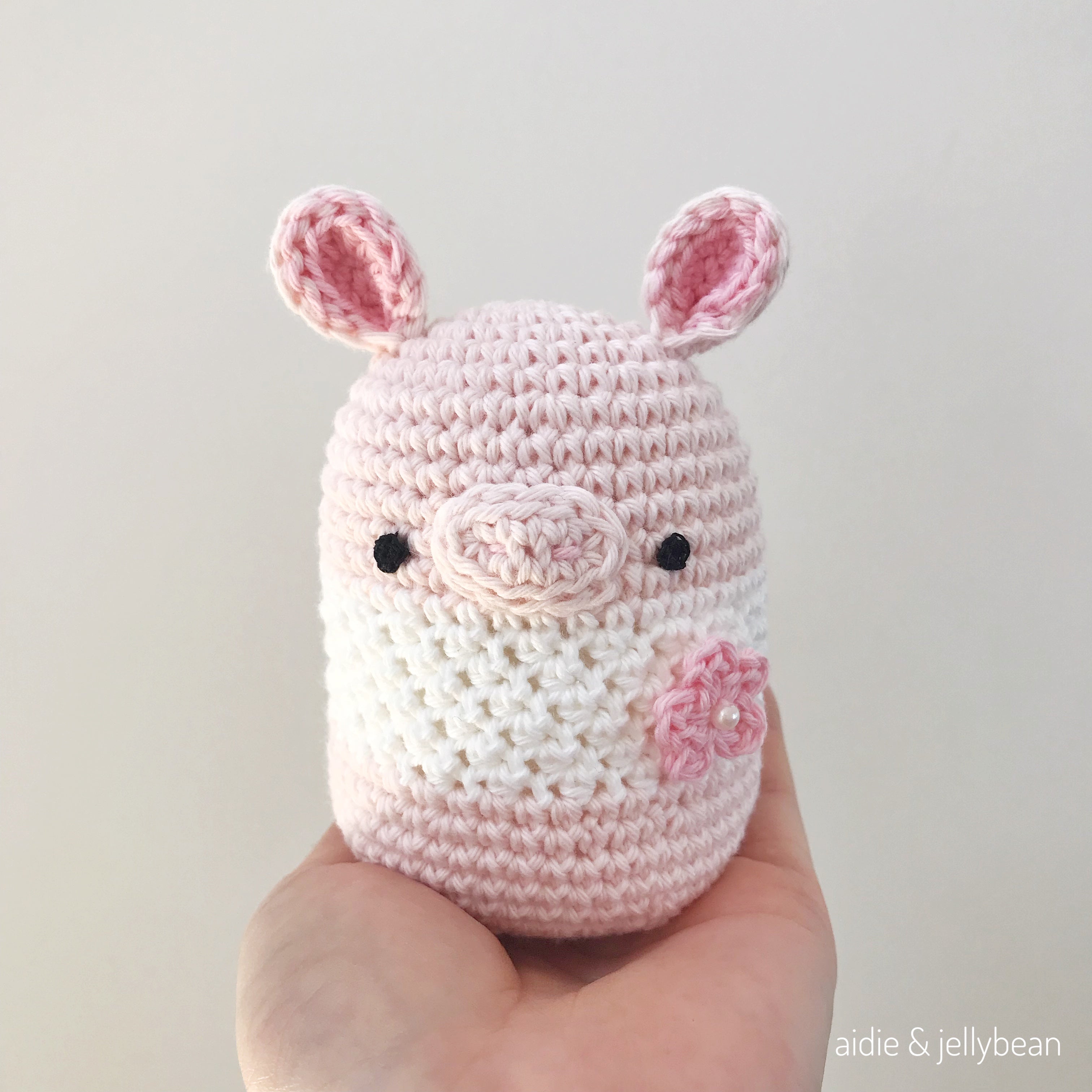 AMIGURUMI PATTERN/ tutorial (English) Amigurumi Pig "Egg Shaped Animals - The Happy Piggy Couple" pdf - US terminology