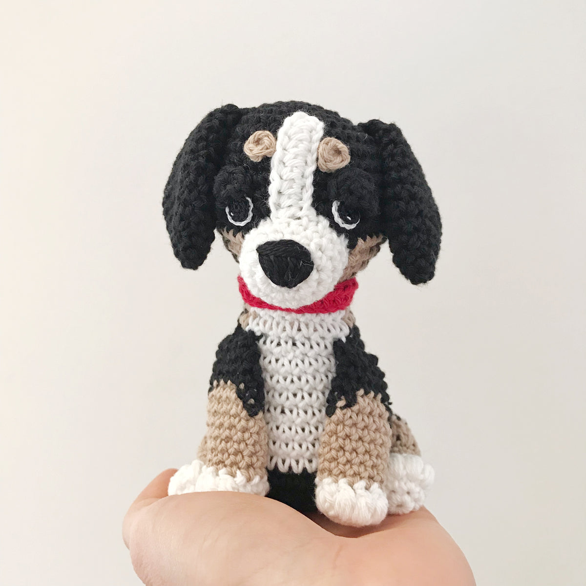 AMIGURUMI PATTERN/ tutorial (English) Amigurumi Bernese Mountain Dog - "Stella the Bernese Mountain Dog Puppy" pdf - US terminology