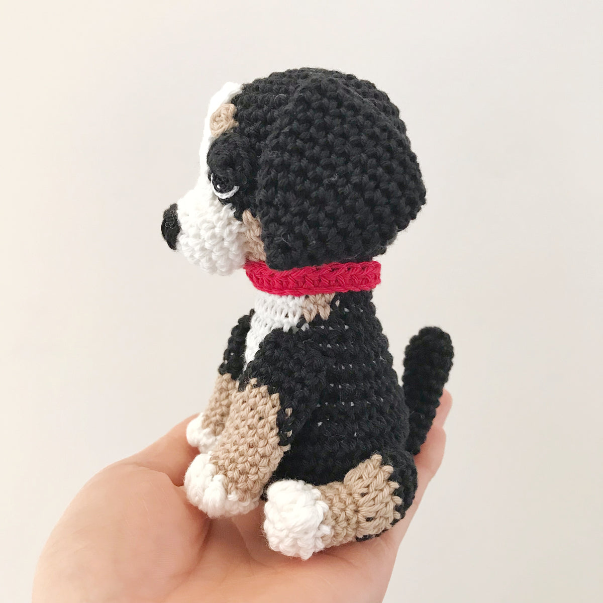 AMIGURUMI PATTERN/ tutorial (English) Amigurumi Bernese Mountain Dog - "Stella the Bernese Mountain Dog Puppy" pdf - US terminology