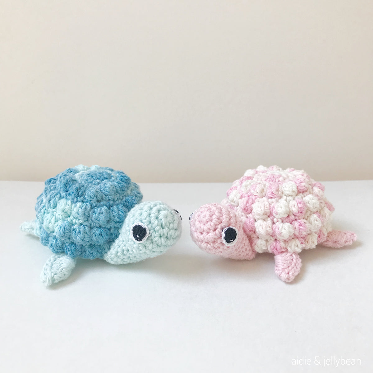 AMIGURUMI PATTERN/ tutorial (English) Amigurumi Turtle "Holly the Little Turtle" pdf - US terminology