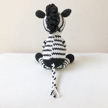 Load image into Gallery viewer, AMIGURUMI PATTERN/ tutorial (English) Amigurumi Zebra &quot;Zoe the Stripy Zebra&quot; pdf - US terminology