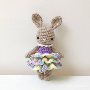 AMIGURUMI PATTERN/ tutorial (English) Amigurumi Bunny - "Lily the Bunny" pdf - US terminology