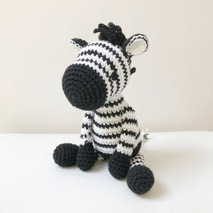 AMIGURUMI PATTERN/ tutorial (English) Amigurumi Zebra "Zoe the Stripy Zebra" pdf - US terminology