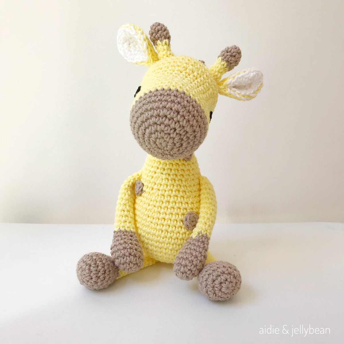 AMIGURUMI PATTERN/ tutorial (English) Amigurumi Giraffe "Suzy the Sweet Giraffe" pdf - US terminology