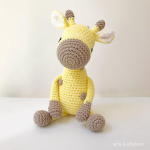 AMIGURUMI PATTERN/ tutorial (English) Amigurumi Giraffe "Suzy the Sweet Giraffe" pdf - US terminology