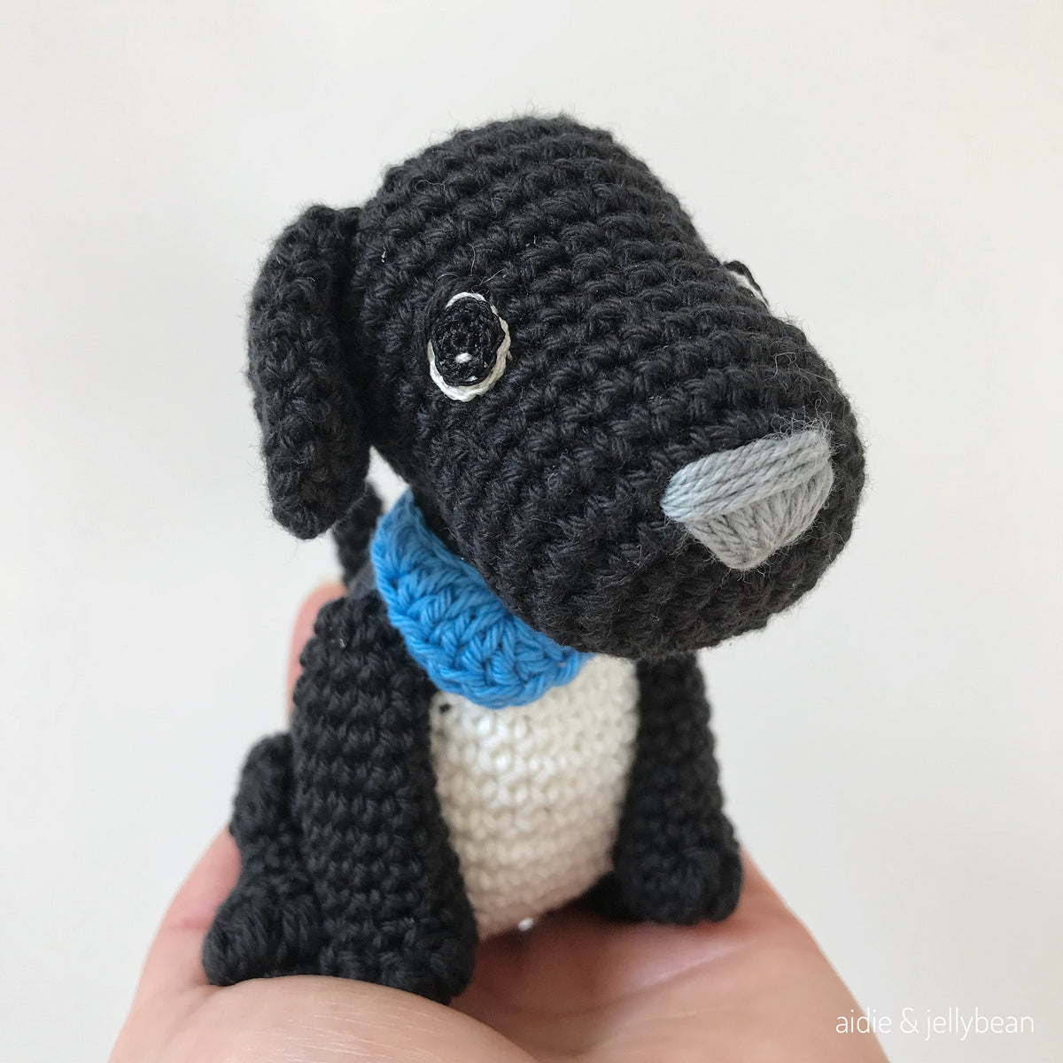 AMIGURUMI PATTERN/ tutorial (English) Amigurumi Labrador Dog - "May the Labrador Puppy" pdf - US terminology